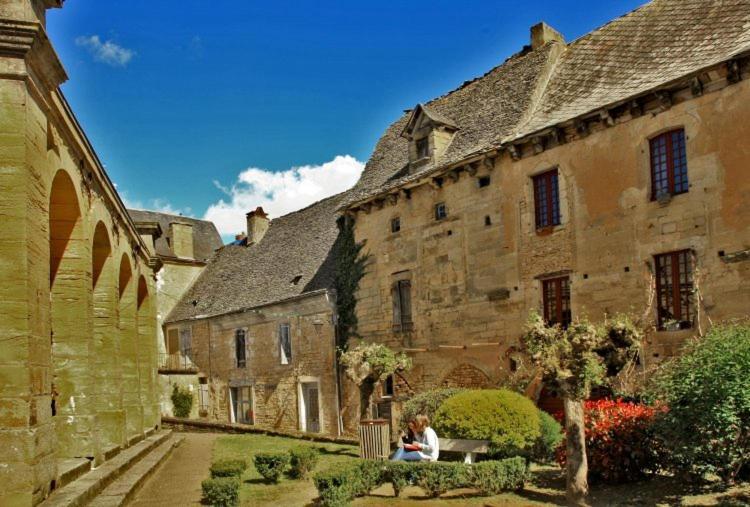 Petite Maison En Pierre Au Coeur Du Perigord Noir Proche De Sarlat Et Rocamadour Salignac Eyvigues エクステリア 写真