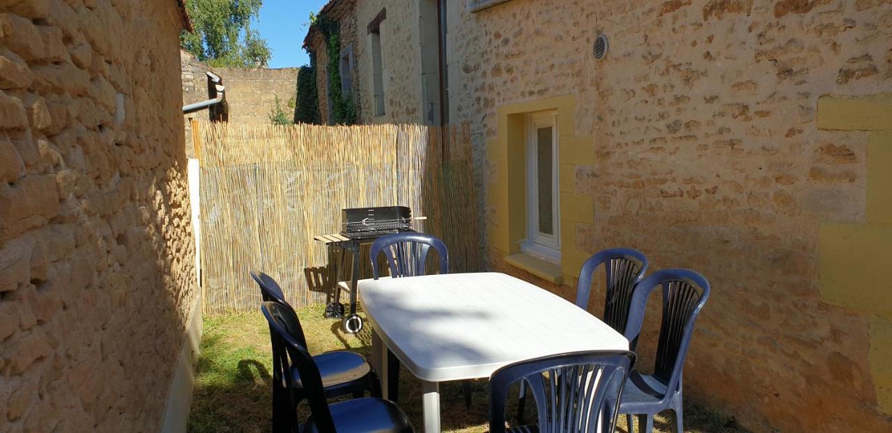 Petite Maison En Pierre Au Coeur Du Perigord Noir Proche De Sarlat Et Rocamadour Salignac Eyvigues エクステリア 写真